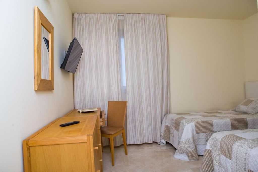 2 Bedrooms Apartment In Magnolia Golf Resort, La Caleta Costa Adeje  Bagian luar foto